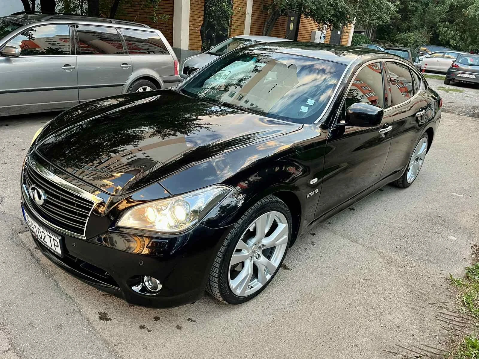 Infiniti M 35 h - изображение 4