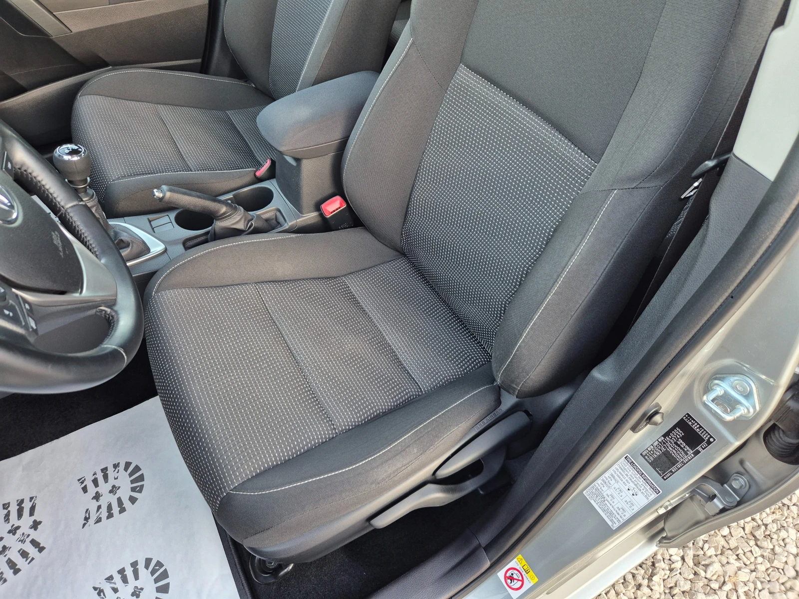 Toyota Auris 1.4 D4D - изображение 9
