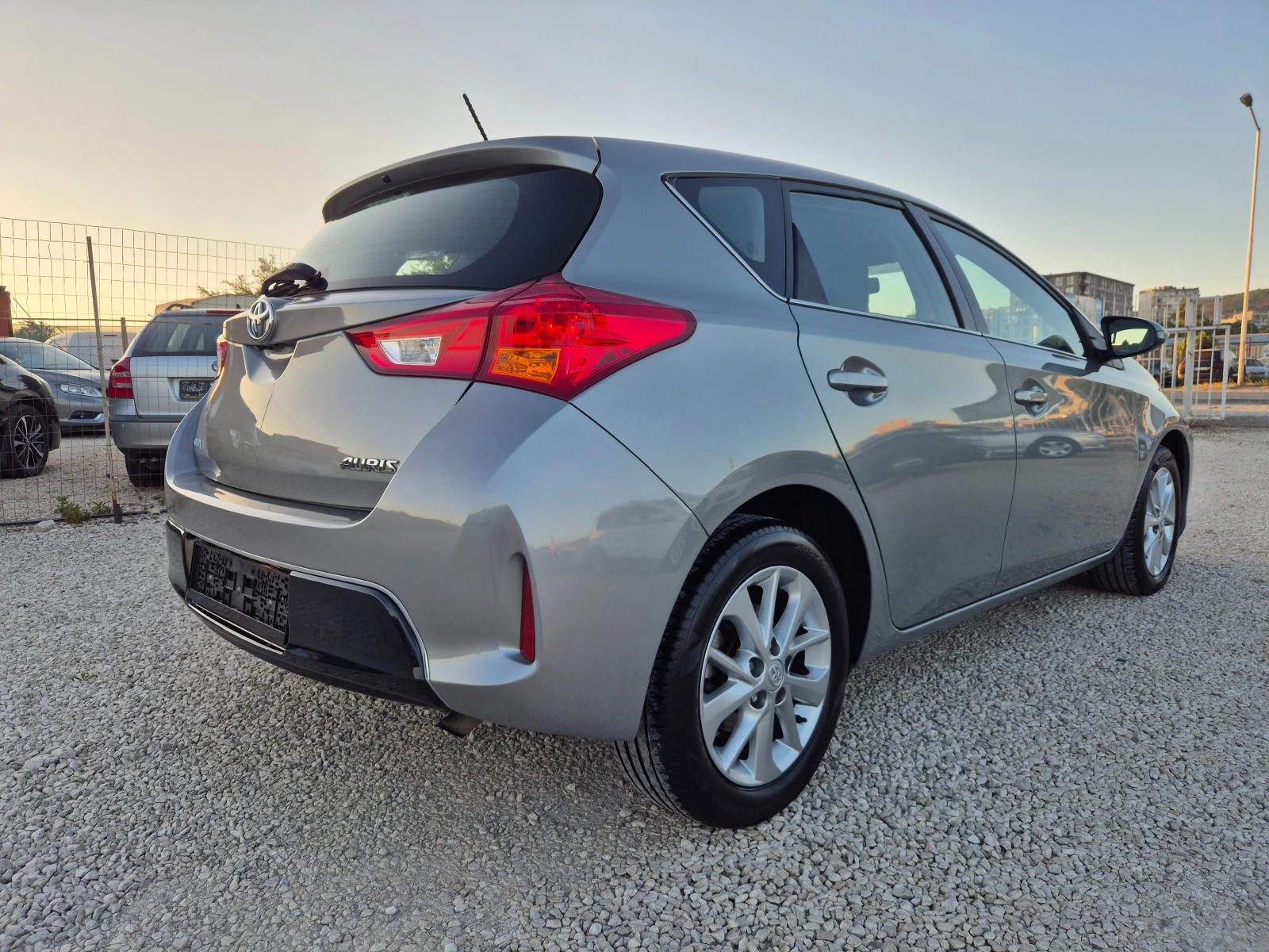Toyota Auris 1.4 D4D - изображение 4
