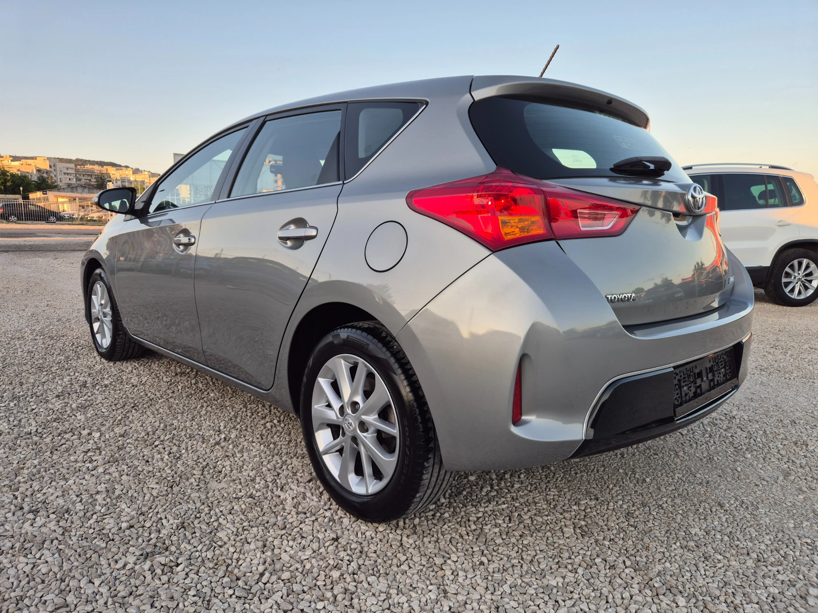 Toyota Auris 1.4 D4D - изображение 6