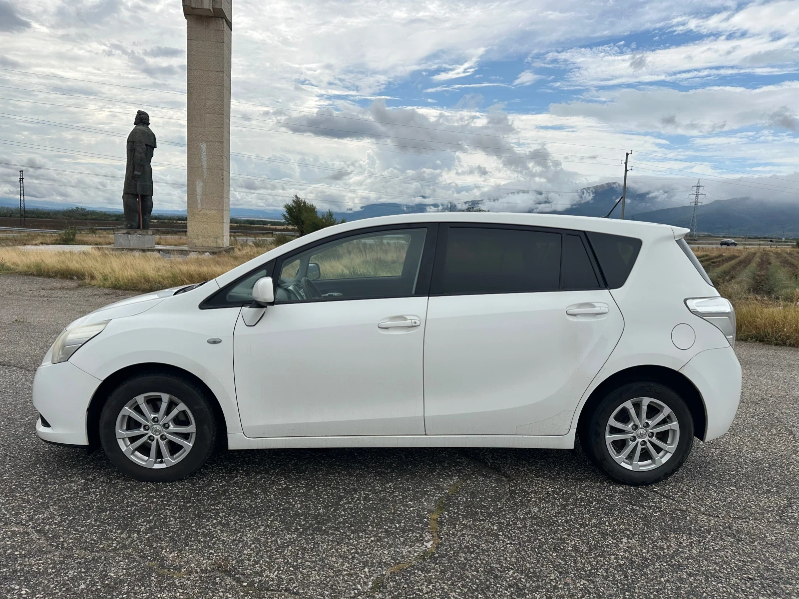 Toyota Verso 2.0 НАВИ КАМЕРА - изображение 4