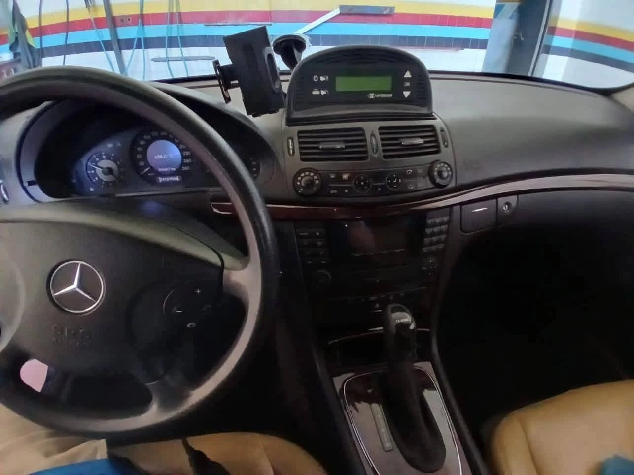 Mercedes-Benz E 300 Интеркар - изображение 7