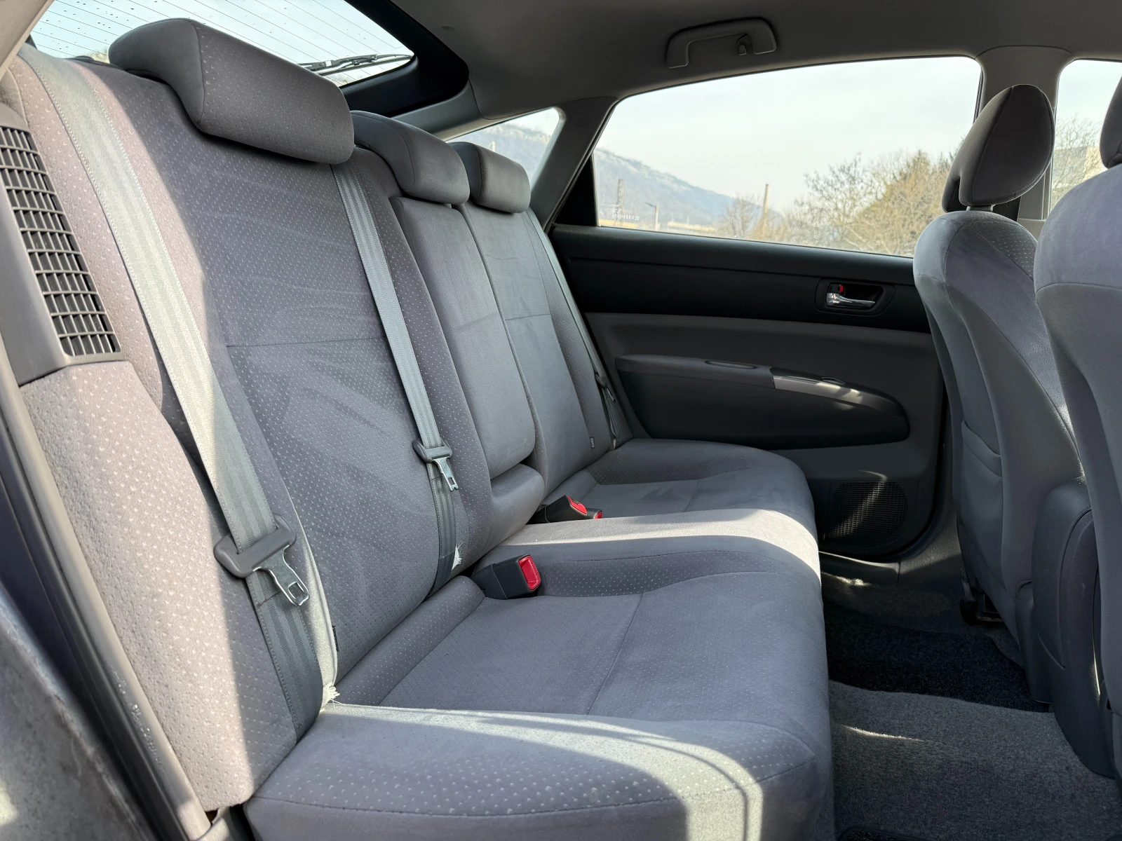 Toyota Prius 1.5i Hybrid-���������-�����������-�� ����� | Mobile.bg � ����������� 13