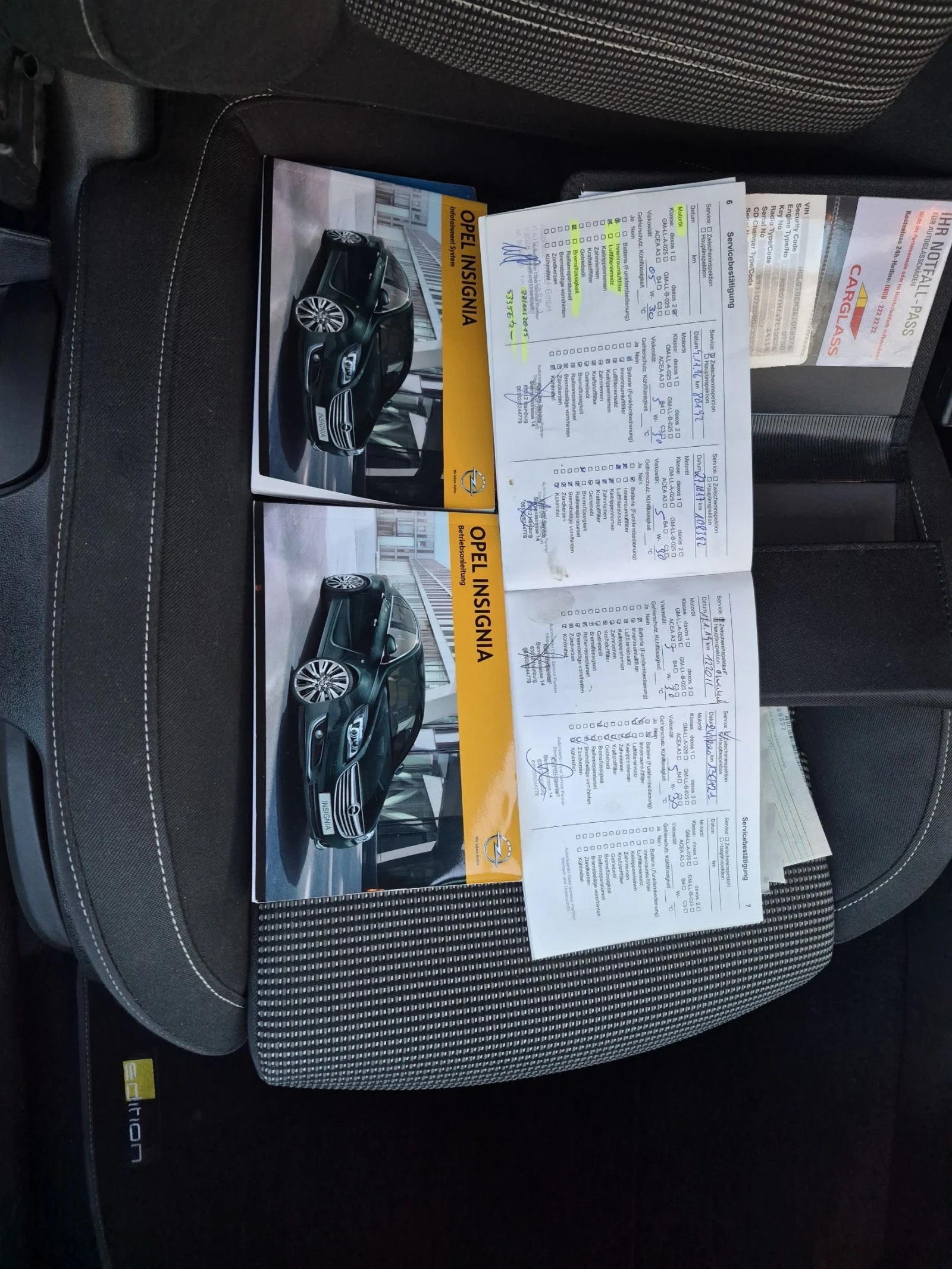 Opel Insignia 2.0 CDTi, снимка 17 - Автомобили и джипове - 53713065