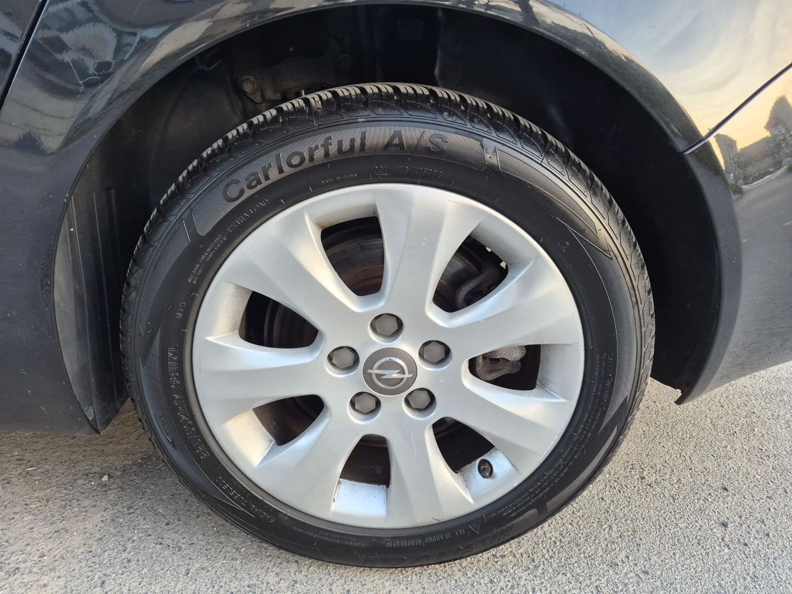 Opel Insignia 2.0 CDTi, снимка 4 - Автомобили и джипове - 53713065