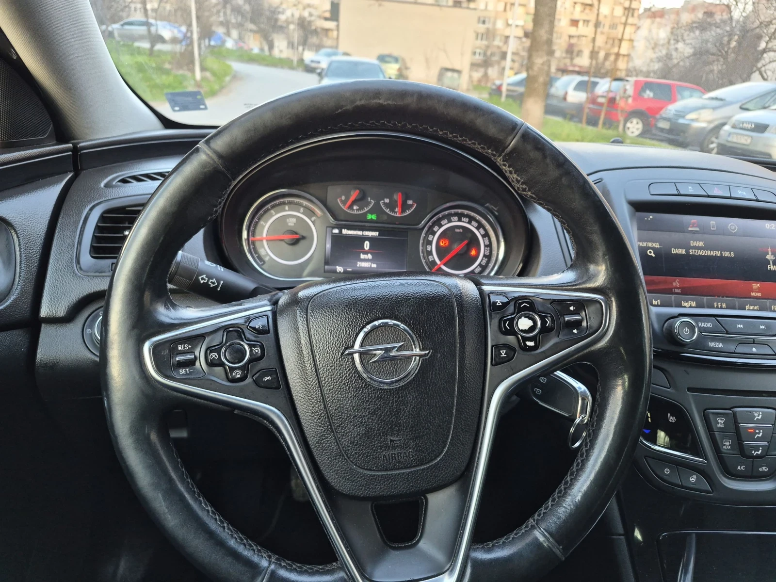 Opel Insignia 2.0 CDTi, снимка 11 - Автомобили и джипове - 53713065