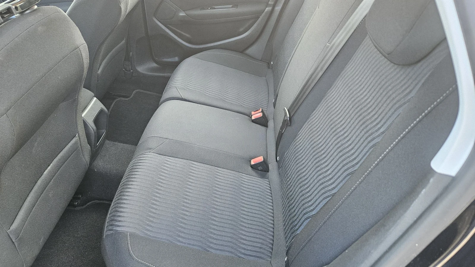 Peugeot 308 1.6 E-HDI..SW, снимка 10 - Автомобили и джипове - 54086137