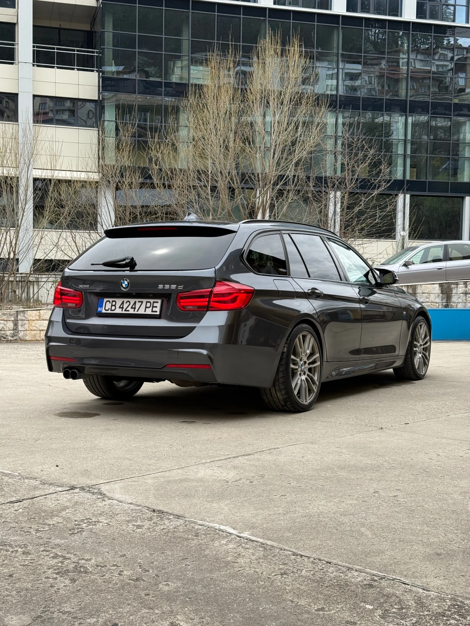 BMW 335 D x-Drive, снимка 5 - Автомобили и джипове - 54211050