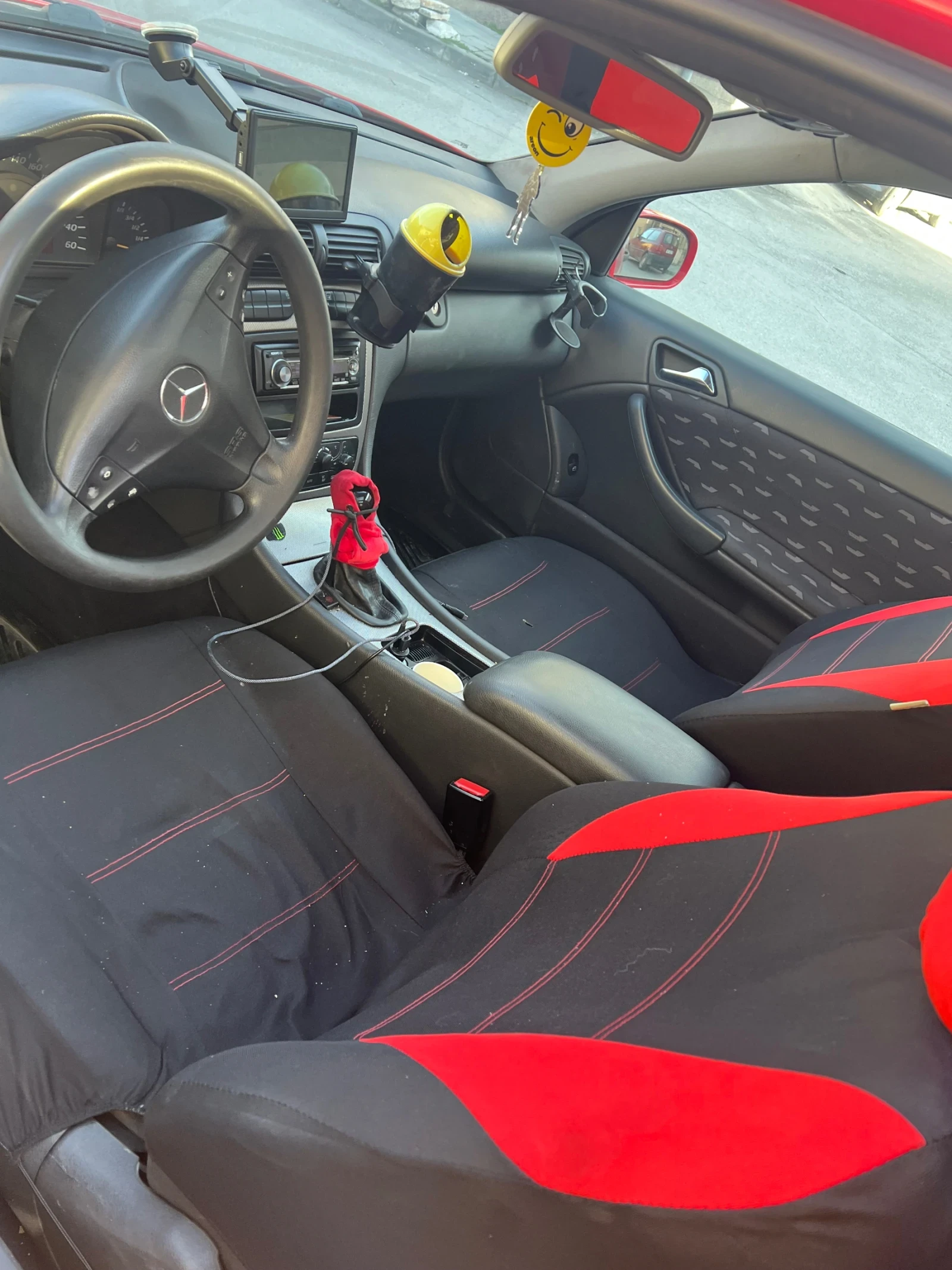 Mercedes-Benz C 200, снимка 5 - Автомобили и джипове - 54304813