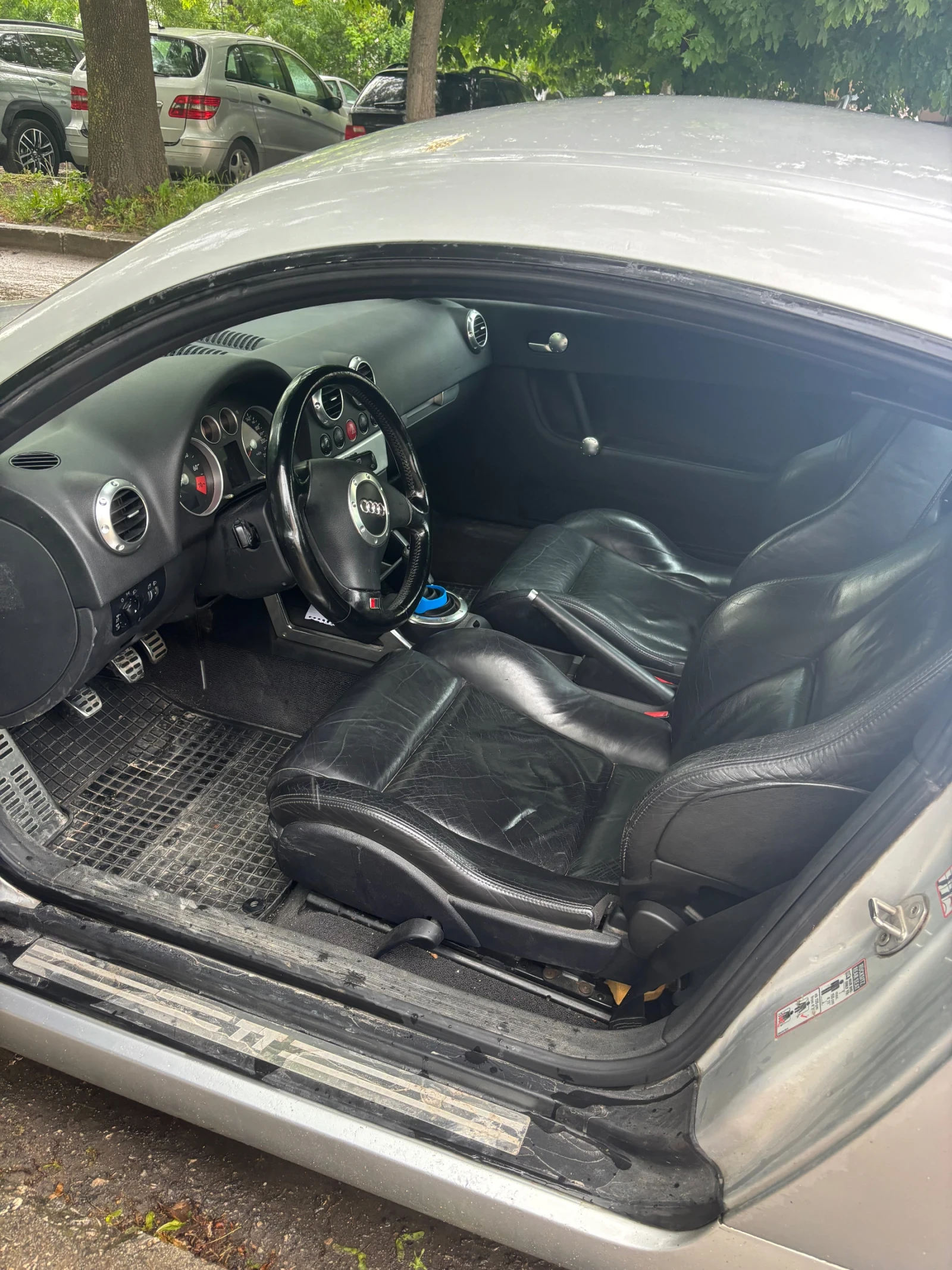 Audi Tt 1.8Т, снимка 5 - Автомобили и джипове - 54778829