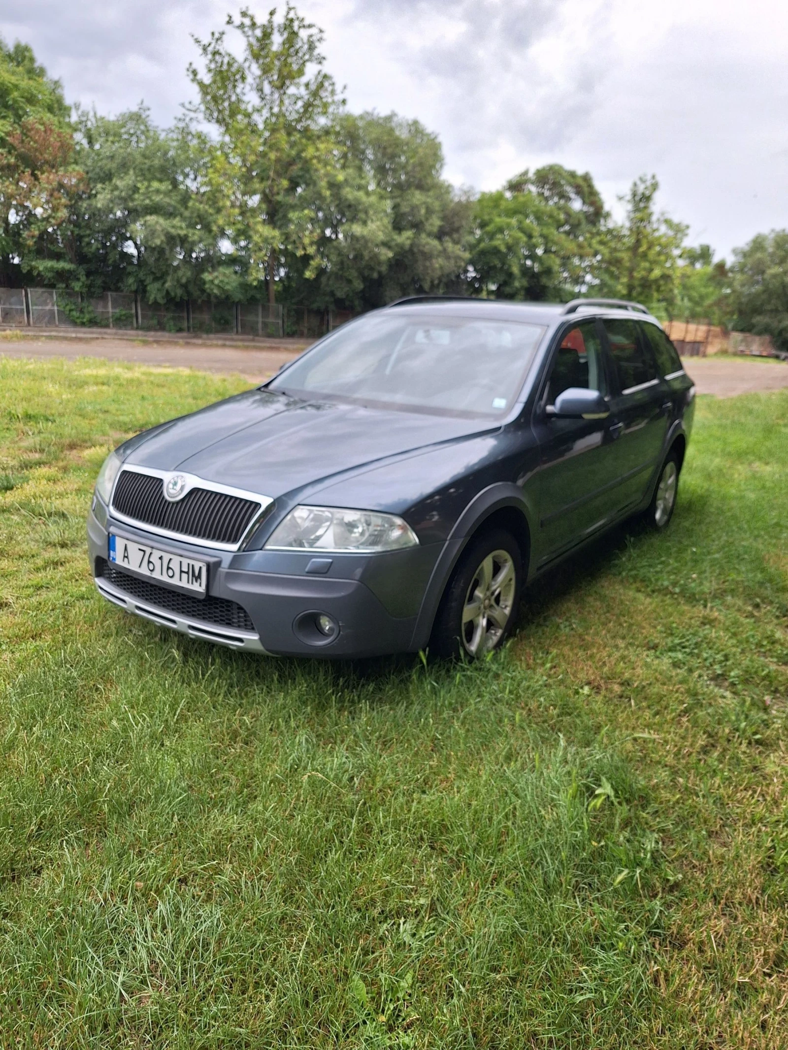 Skoda Octavia 1.9 105 4х4 СКАУТ, снимка 8 - Автомобили и джипове - 54900921