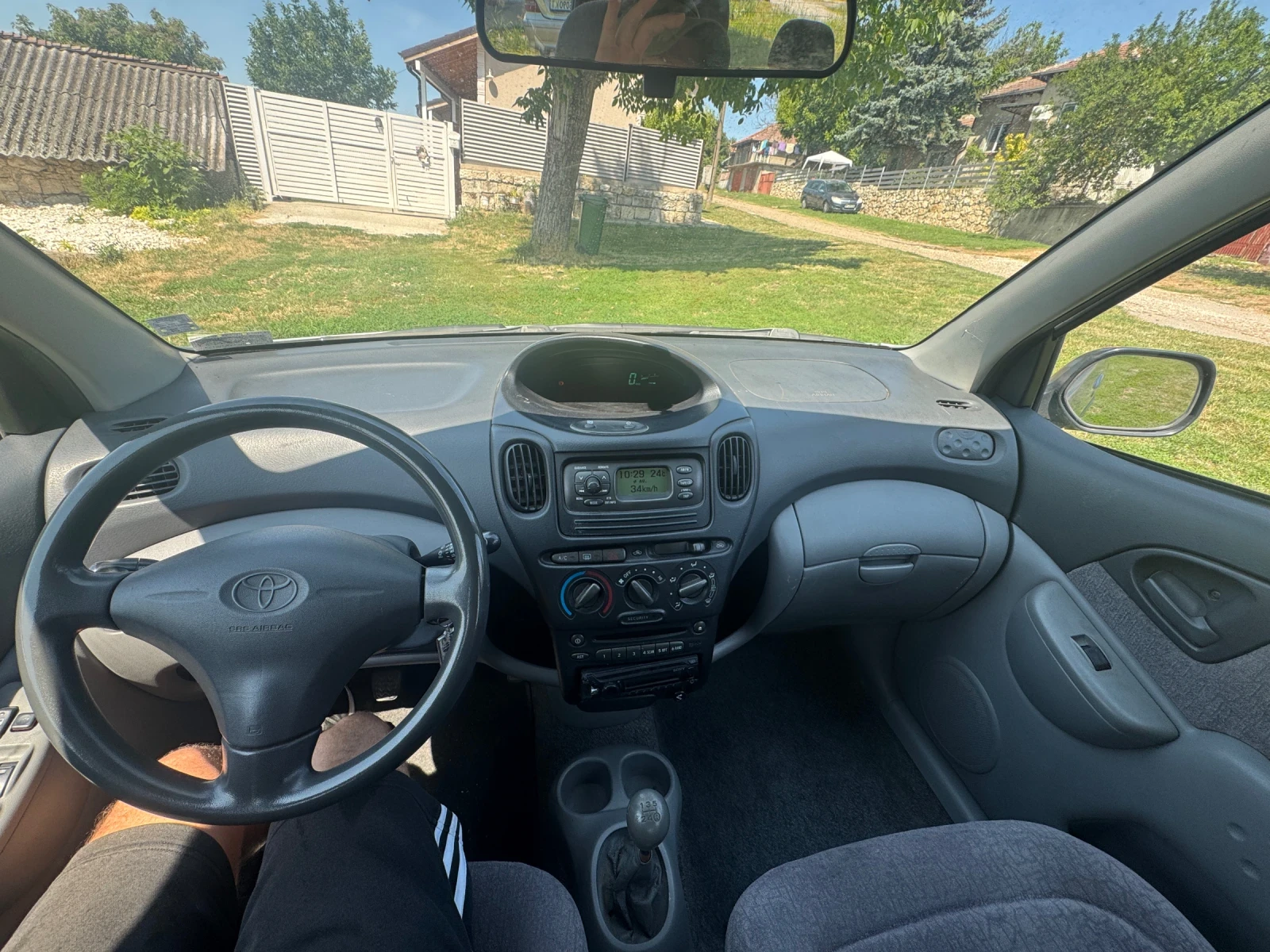 Toyota Yaris verso, снимка 2 - Автомобили и джипове - 55366307