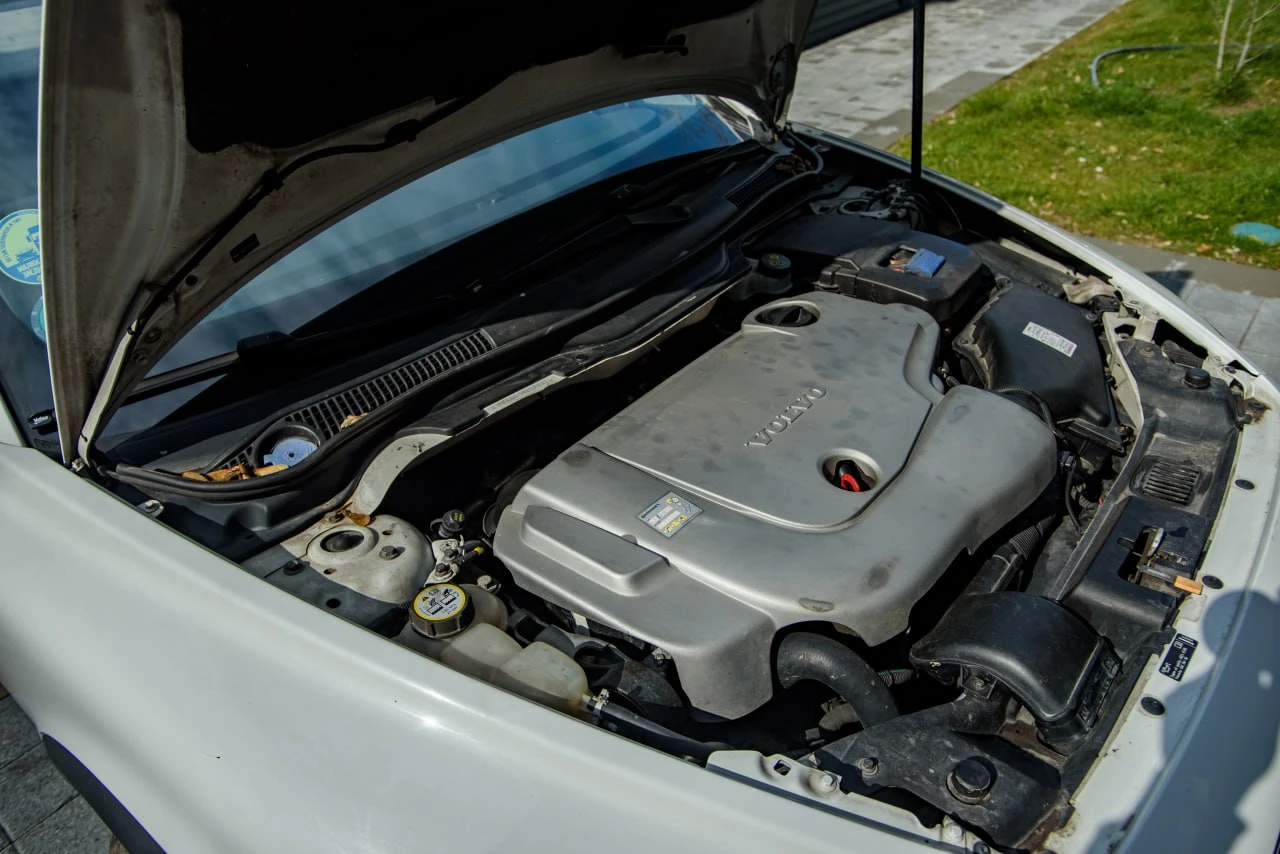 Volvo C30, снимка 2 - Автомобили и джипове - 55511902