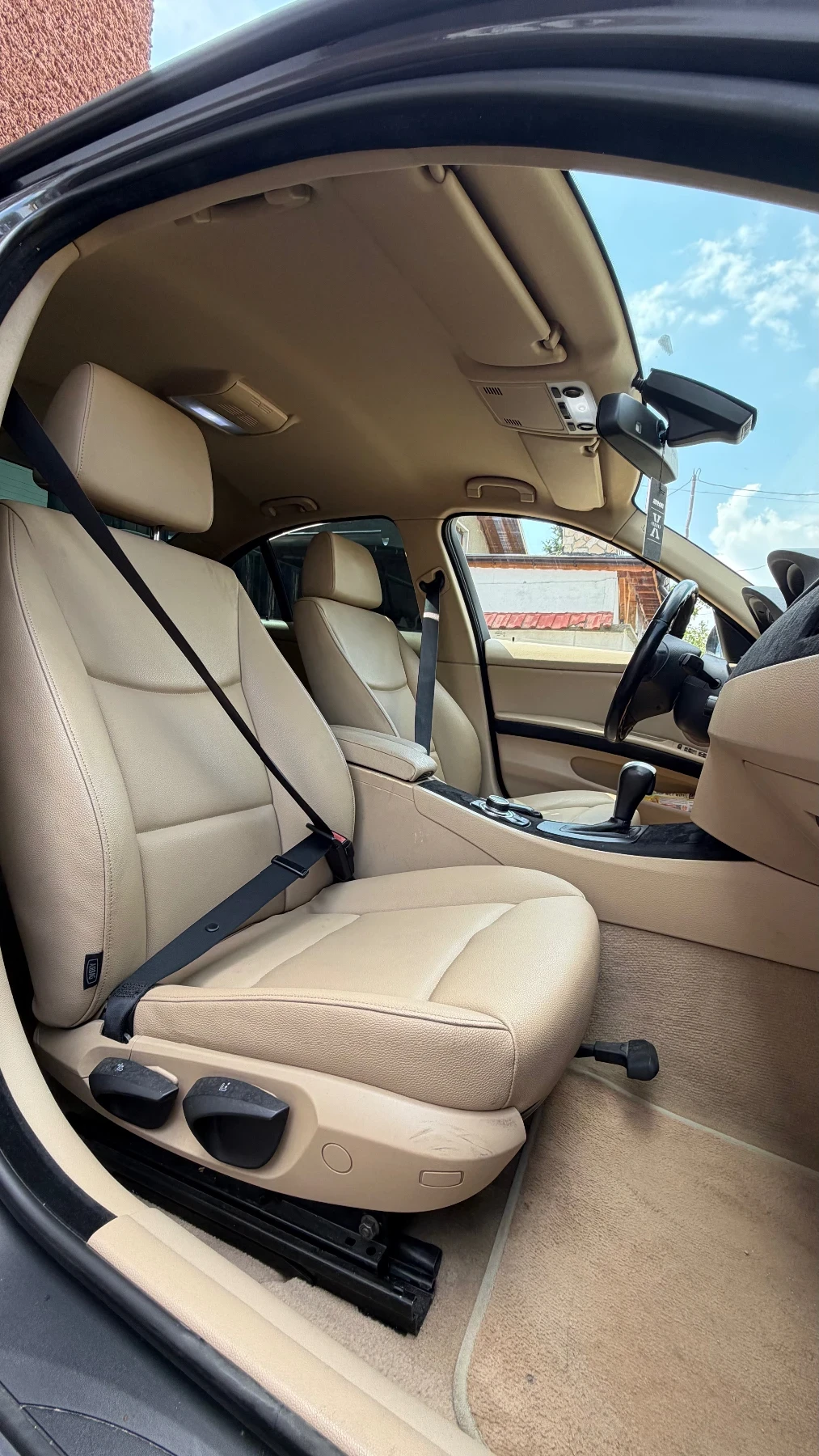 BMW 320 NAVI/KOJA/LED/, снимка 9 - Автомобили и джипове - 56041013