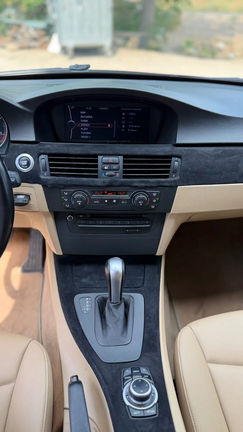 BMW 320 NAVI/KOJA/LED/, снимка 12 - Автомобили и джипове - 56041013