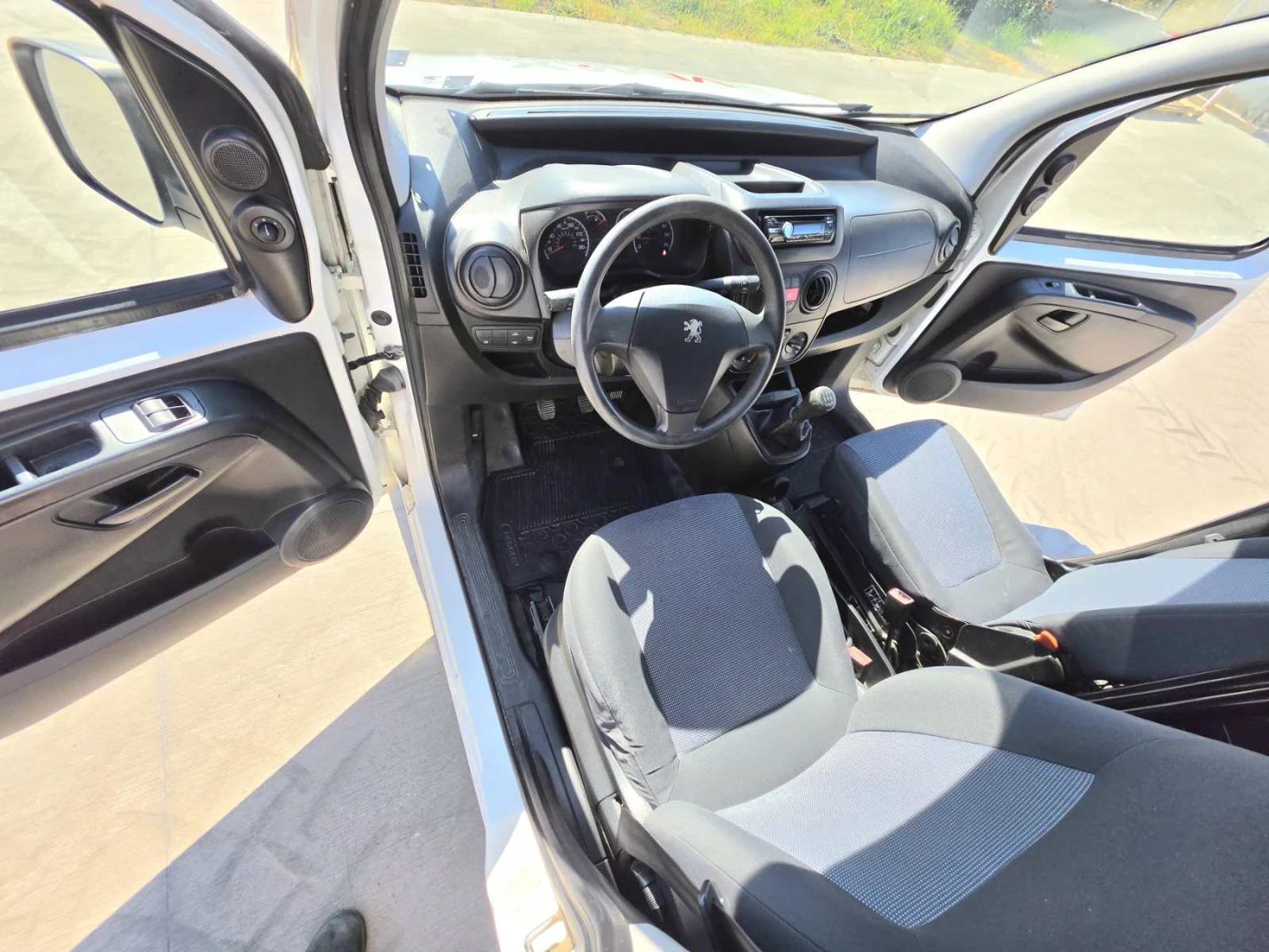 Peugeot Bipper 1.3 HDI75, снимка 3 - Автомобили и джипове - 56105043