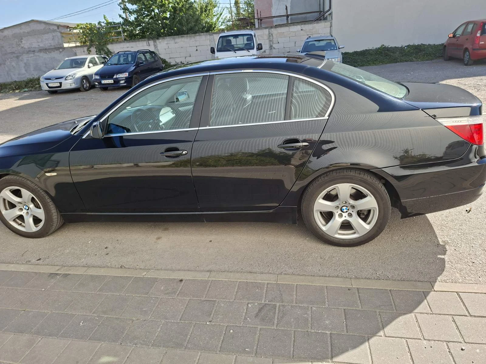 BMW 520, снимка 3 - Автомобили и джипове - 56315416
