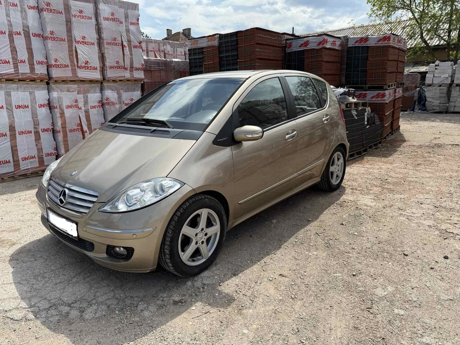 Mercedes-Benz A 200