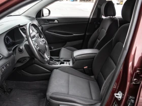 Hyundai Tucson 4X4 / CRUISE CONTROL / ПОДГРЕВИ / МЪРТВА ТОЧКА, снимка 7