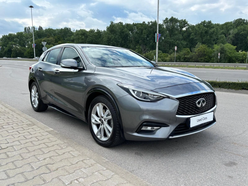 Infiniti Q30 1.6 LUXE 2WD, снимка 2 - Автомобили и джипове - 48189014