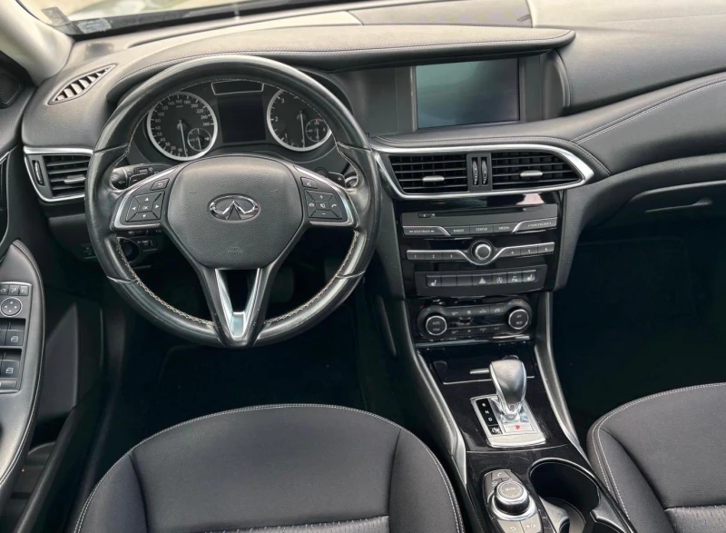 Infiniti Q30 1.6 LUXE 2WD, снимка 10 - Автомобили и джипове - 48189014