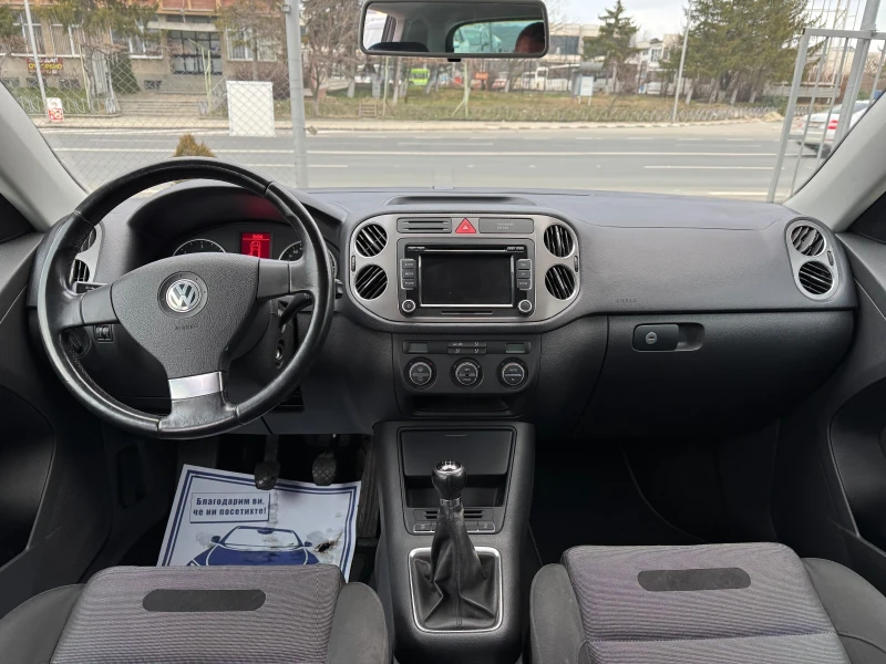 VW Tiguan 2, 0TDI 4x4, снимка 8 - Автомобили и джипове - 49073039