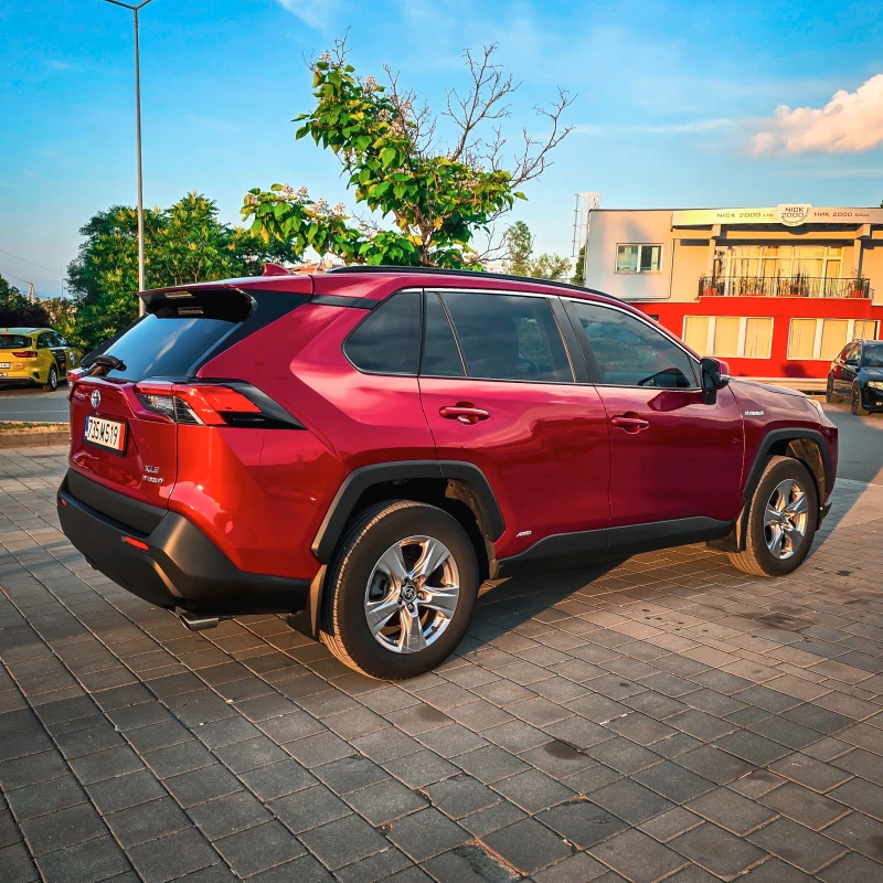 Toyota Rav4 Hybrid XLE, 2021, 73000 км, Нов внос, Регистрация, снимка 4 - Автомобили и джипове - 52483585