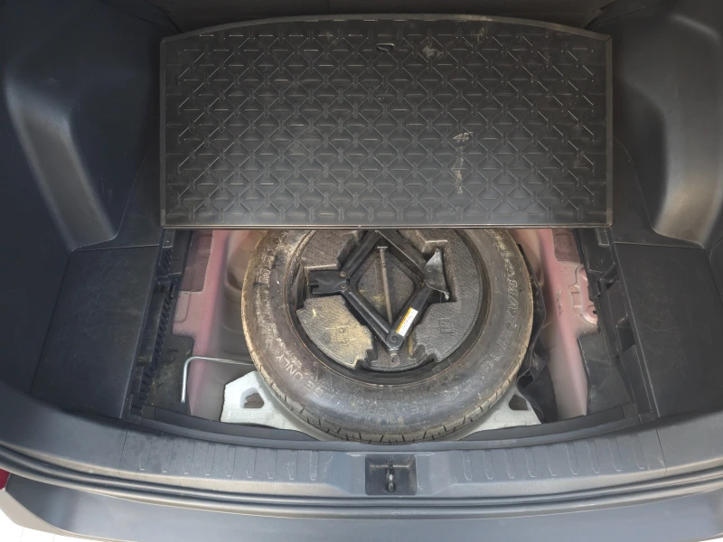 Toyota Rav4 Hybrid XLE, 2021, 73000 км, Нов внос, Регистрация, снимка 11 - Автомобили и джипове - 52483585