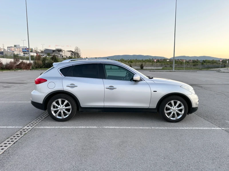 Infiniti Ex37 3.7i | Camera 360 | Bose | TOP, снимка 3 - Автомобили и джипове - 52111178