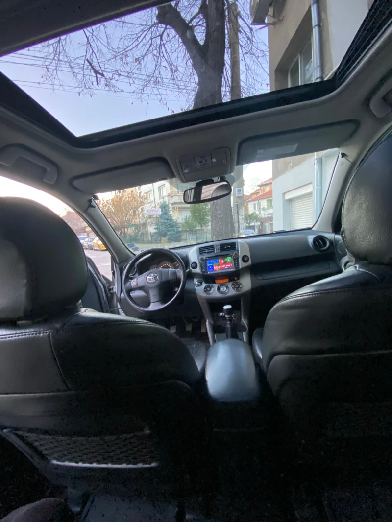 Toyota Rav4 D-4D luxury, снимка 15 - Автомобили и джипове - 52756799