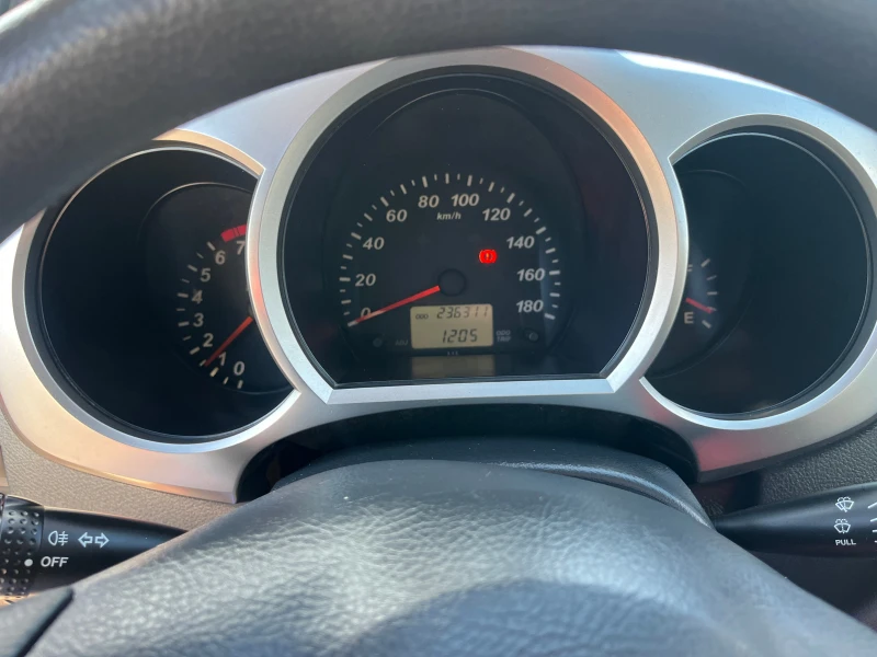 Daihatsu Terios 1.5 БЕНЗИН 4Х4, снимка 17 - Автомобили и джипове - 52954598