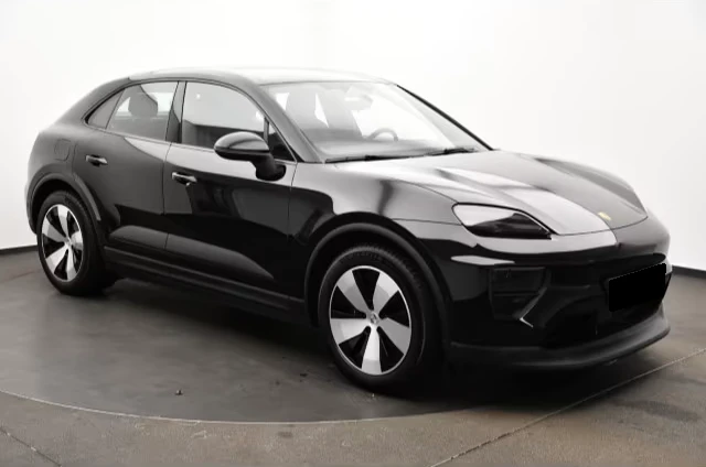 Porsche Macan 4* ELECTRIC* CAM* DISTR* MEMORY* CARPLAY* , снимка 3 - Автомобили и джипове - 54263756