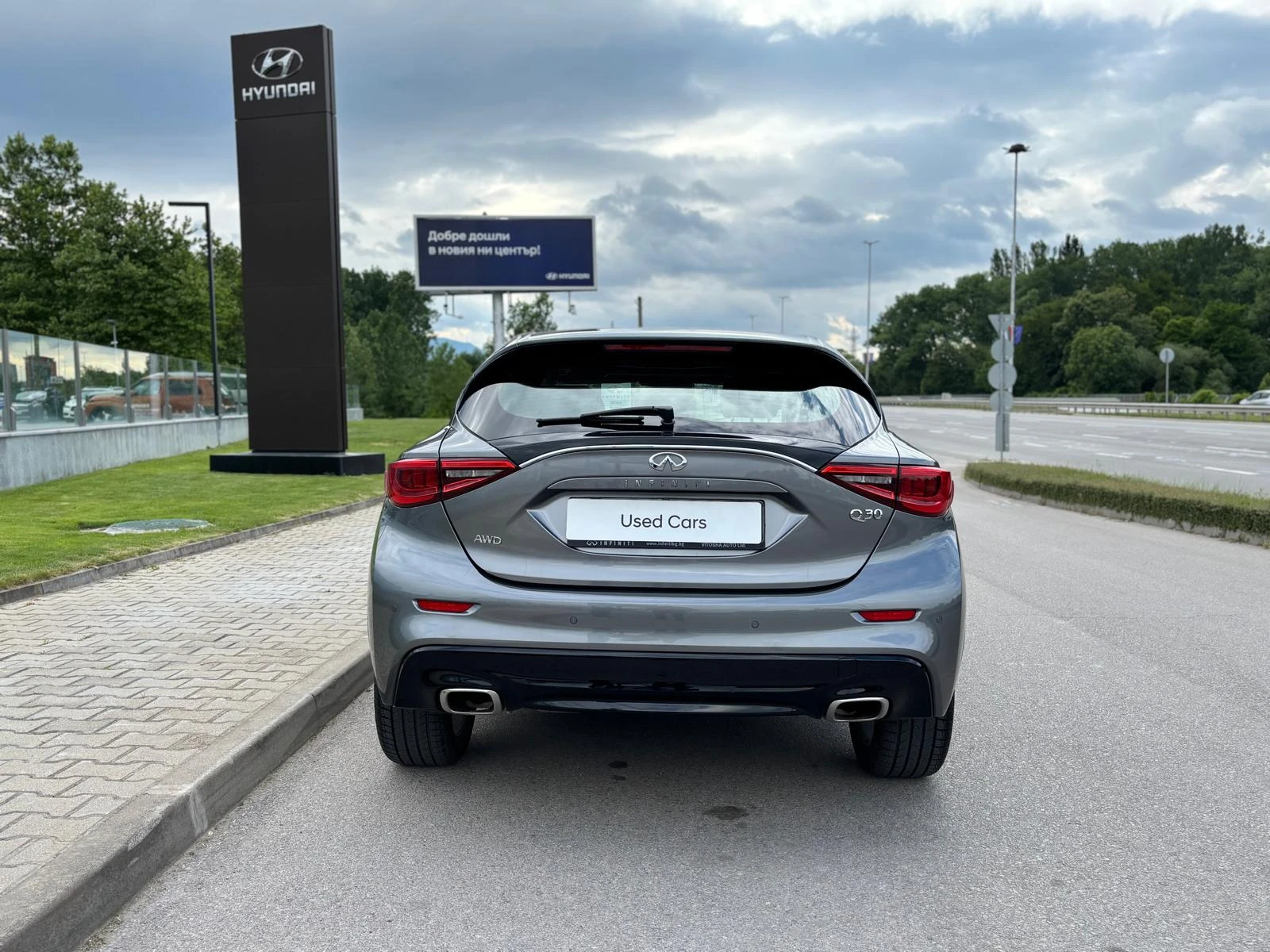 Infiniti Q30 1.6 LUXE 2WD - изображение 6