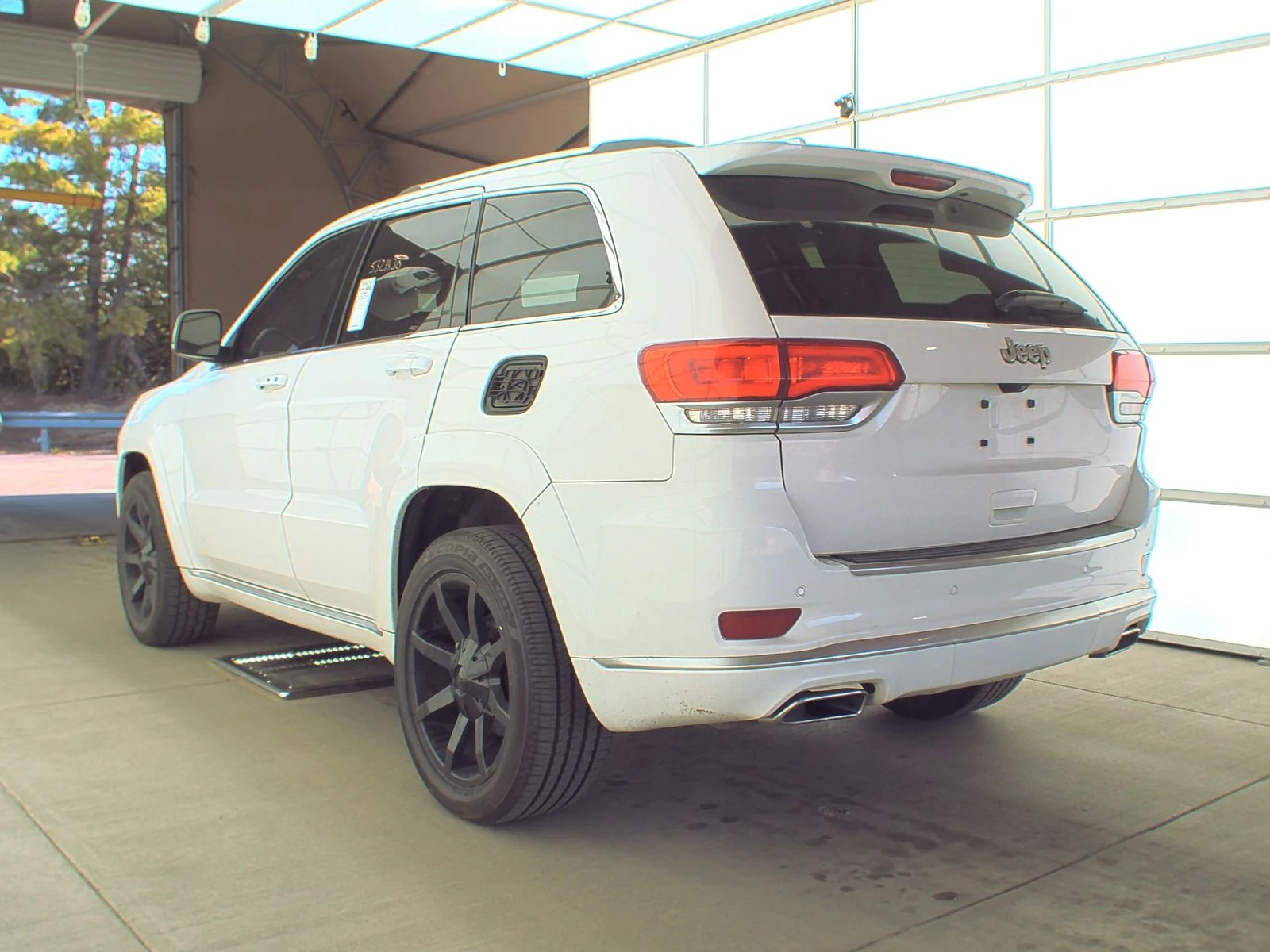 Jeep Grand cherokee Summit* Обдух* Haman/Kardon* TВ* Дистроник* Пано*  - изображение 4