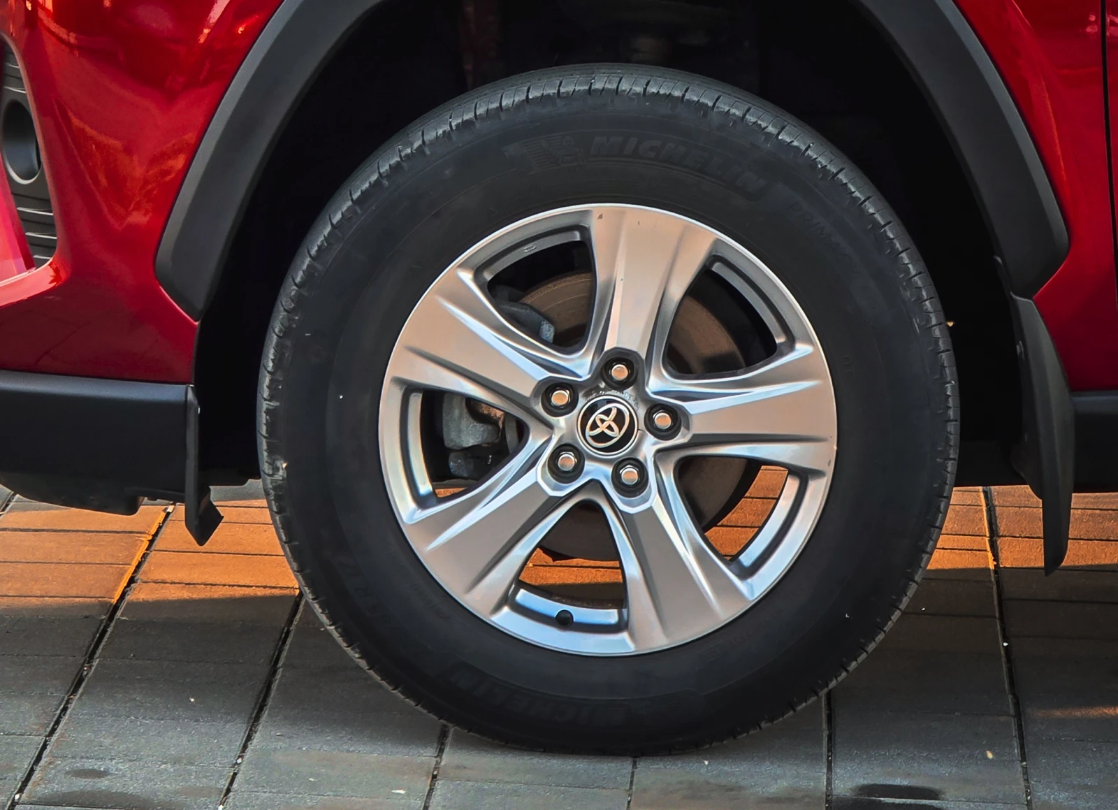 Toyota Rav4 Hybrid XLE, 2021, 73000 км, Нов внос, Регистрация - изображение 9