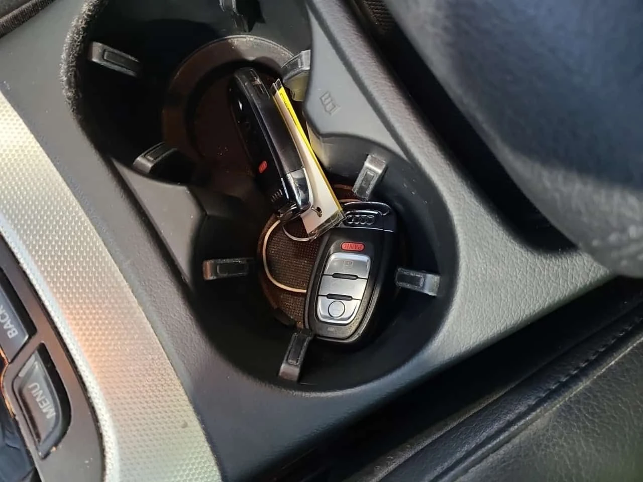 Audi Q5 * 2.0T PROGRESSIV * CARFAX * 2 ����� * �������� *  | Mobile.bg � ����������� 8