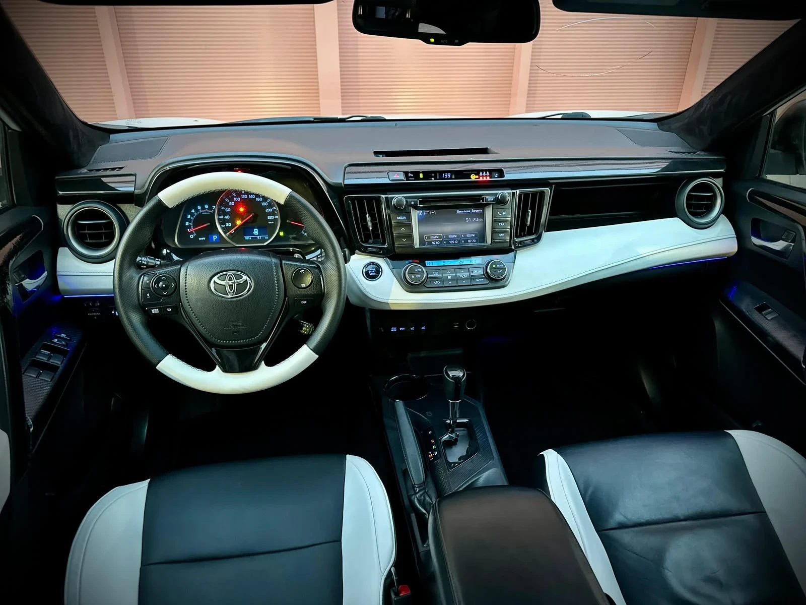 Toyota Rav4 АВТОМАТИК* ДИЗЕЛ* ПОРЪЧКОВ, снимка 2 - Автомобили и джипове - 54586414