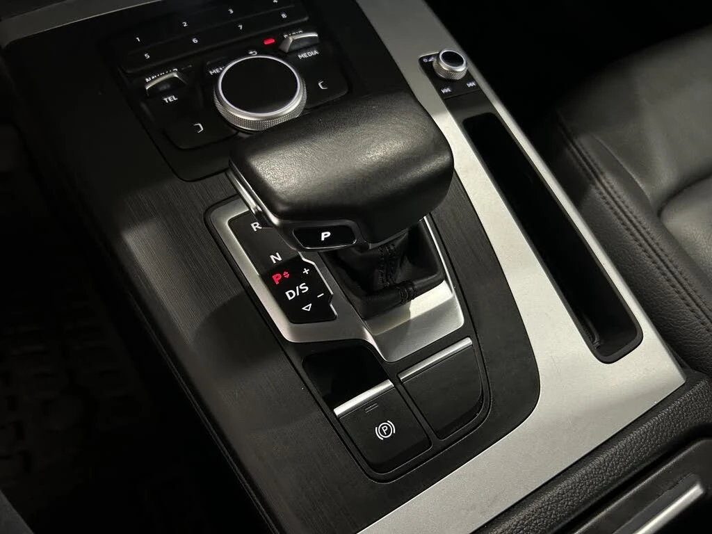 Audi Q5 45 TFSI quattro, снимка 15 - Автомобили и джипове - 54736797