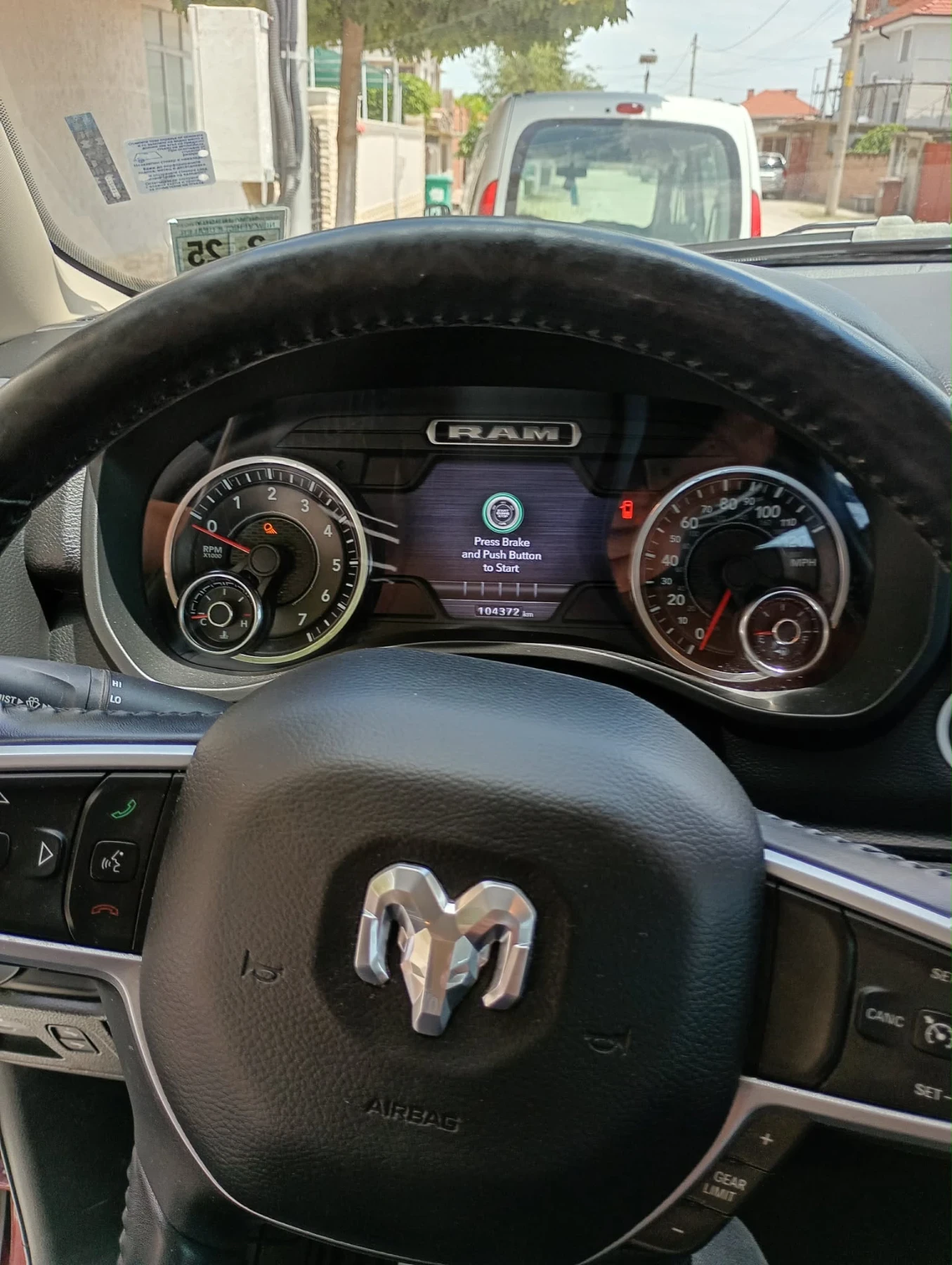 Dodge RAM 1500, снимка 11 - Автомобили и джипове - 54761233