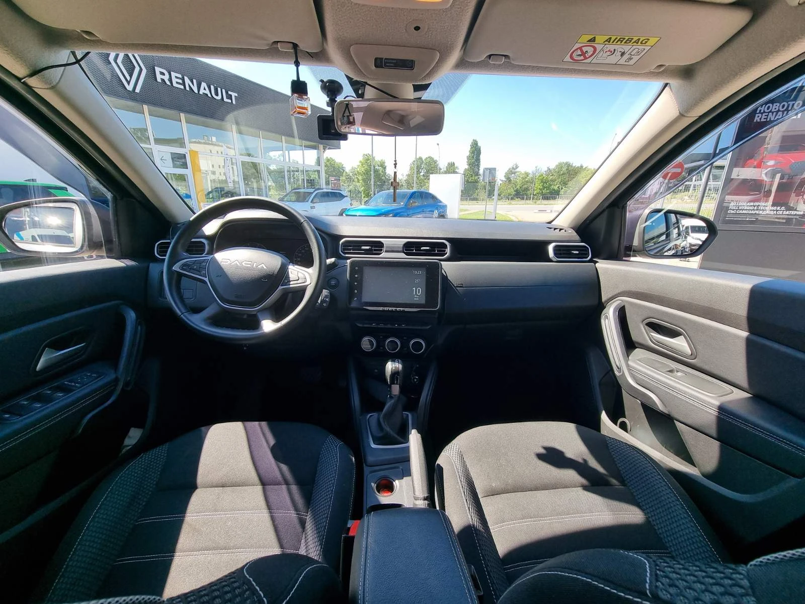 Dacia Duster 1.3 TCe 150 EDC, снимка 11 - Автомобили и джипове - 54870893