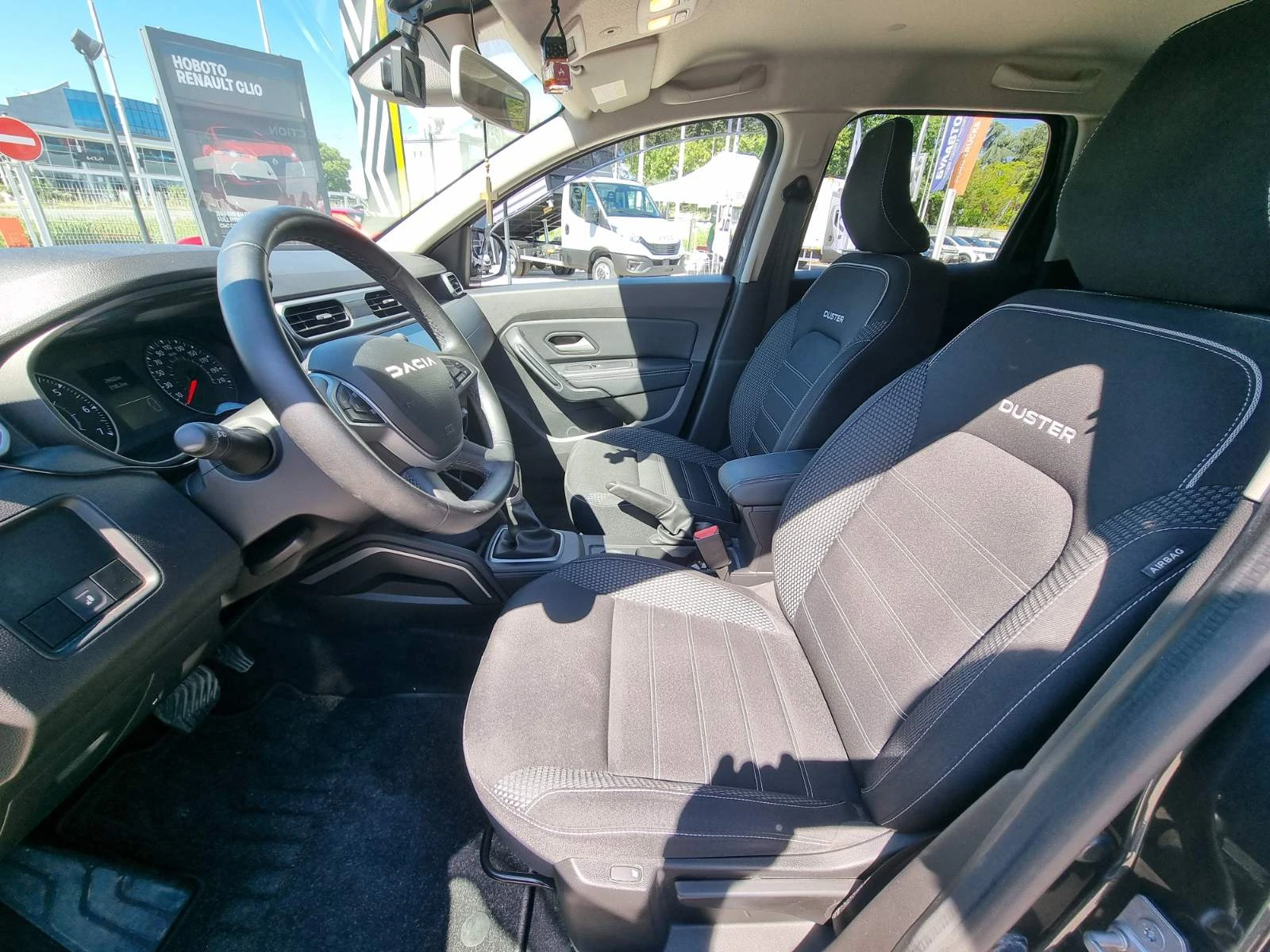 Dacia Duster 1.3 TCe 150 EDC, снимка 12 - Автомобили и джипове - 54870893