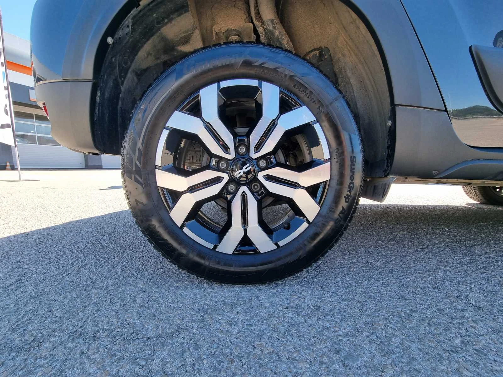 Dacia Duster 1.3 TCe 150 EDC, снимка 17 - Автомобили и джипове - 54870893