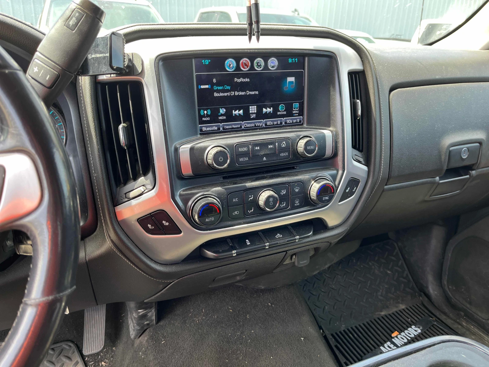 Gmc Sierra 5.3L 8cyl 4WD | Mobile.bg � ����������� 9