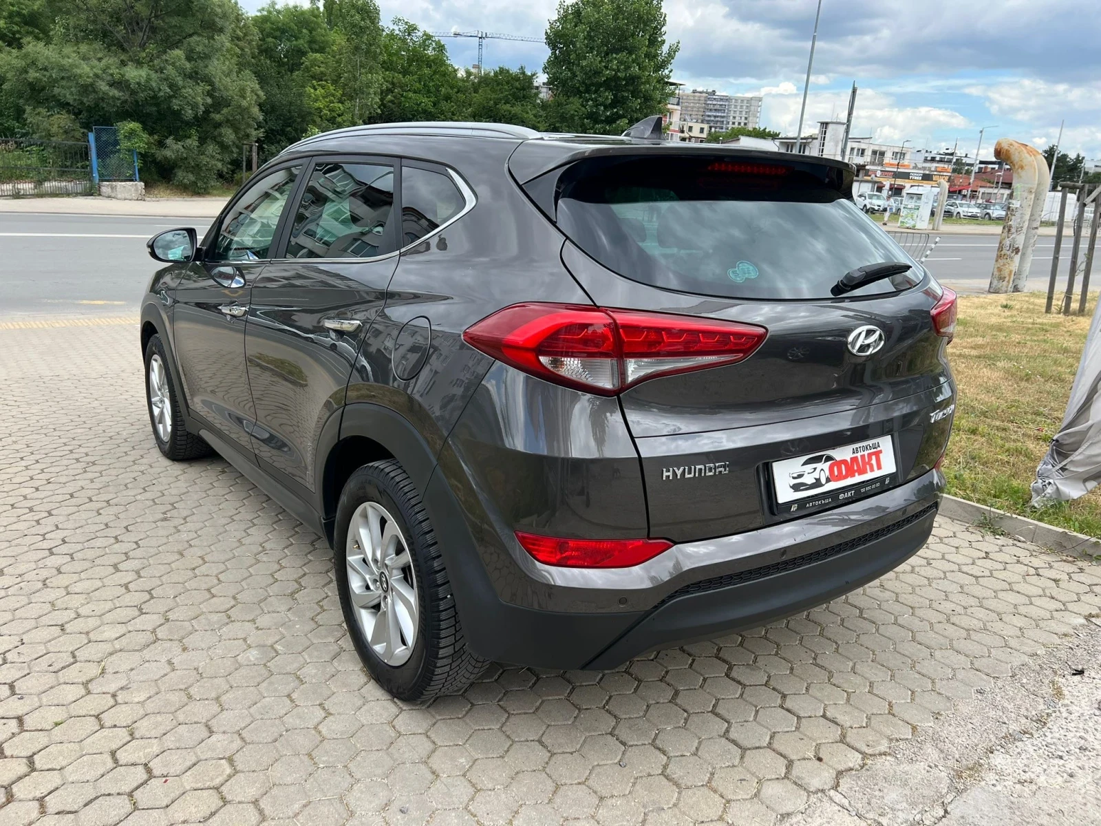 Hyundai Tucson 1.7CRDi/AVTOMAT/NAVI, снимка 6 - Автомобили и джипове - 54932590