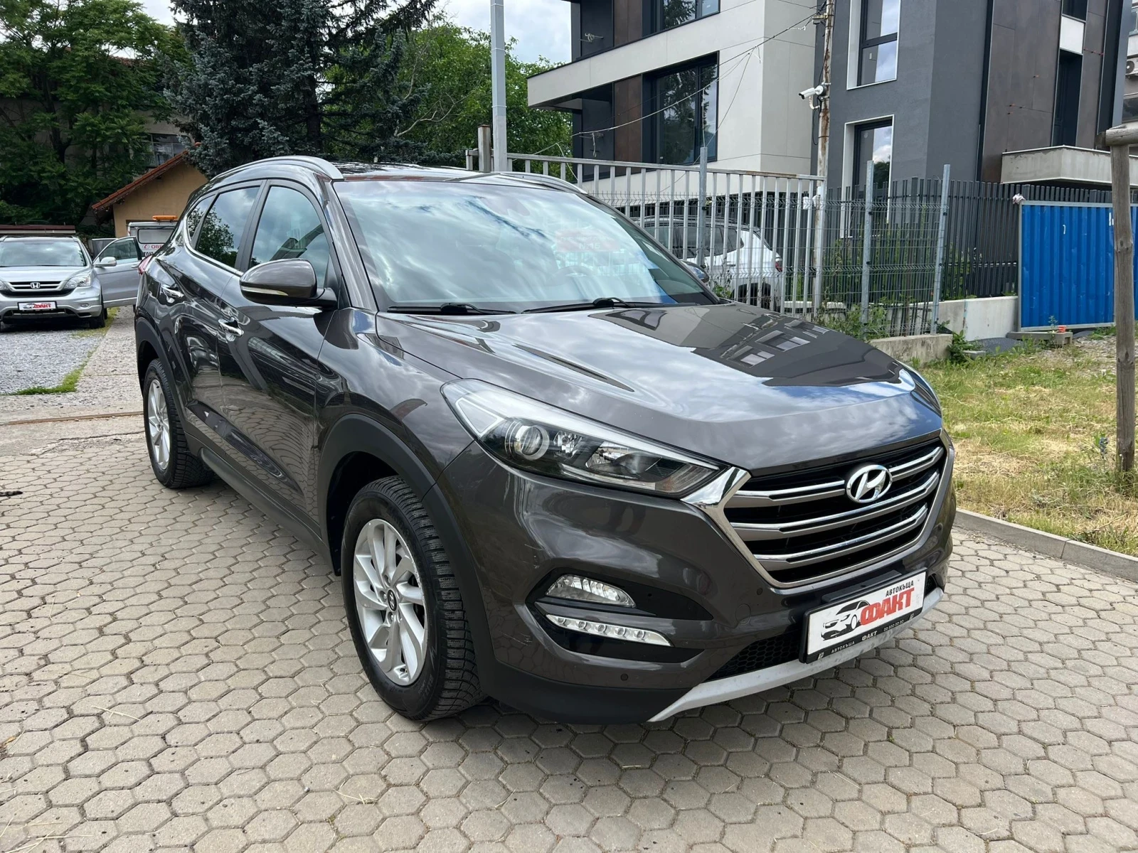 Hyundai Tucson 1.7CRDi/AVTOMAT/NAVI, снимка 3 - Автомобили и джипове - 54932590