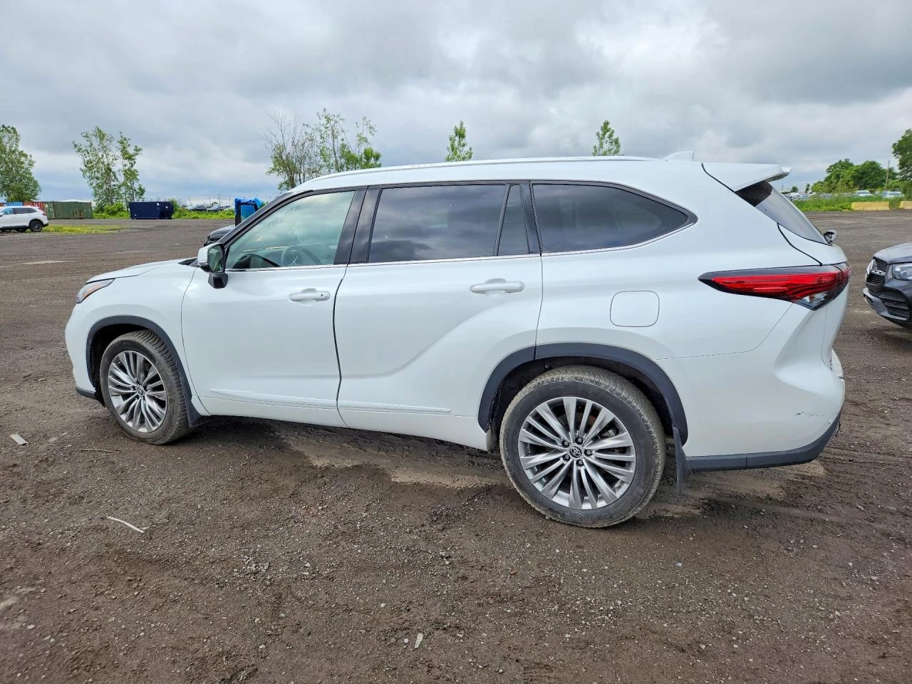 Toyota Highlander 3.5l Platinum, снимка 2 - Автомобили и джипове - 56045763