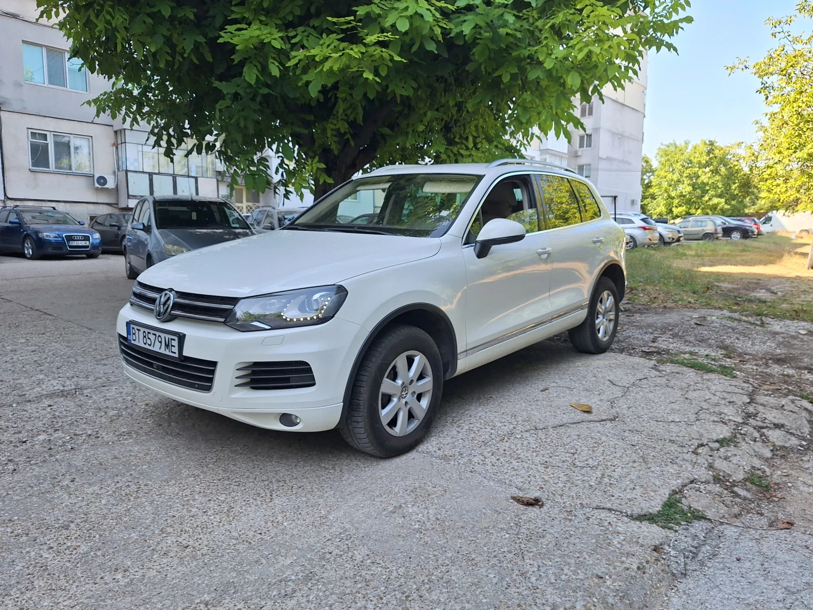 VW Touareg 3.0тди, снимка 3 - Автомобили и джипове - 56111150