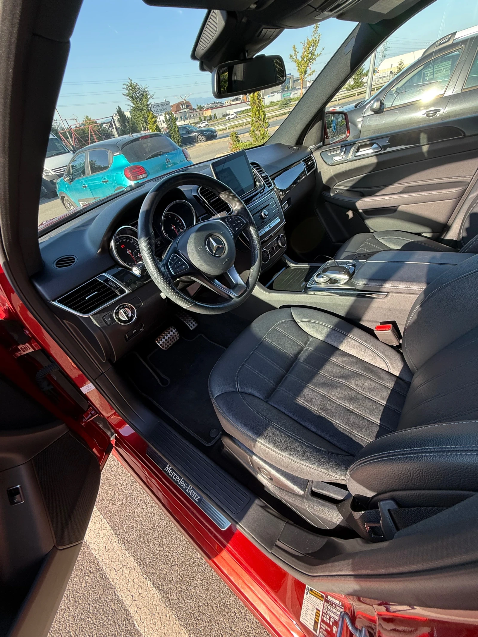 Mercedes-Benz GLE 400 * AMG LINE* PREMIUM PLUS* 4MATIC* HARMAN KARDON, снимка 8 - Автомобили и джипове - 56275457