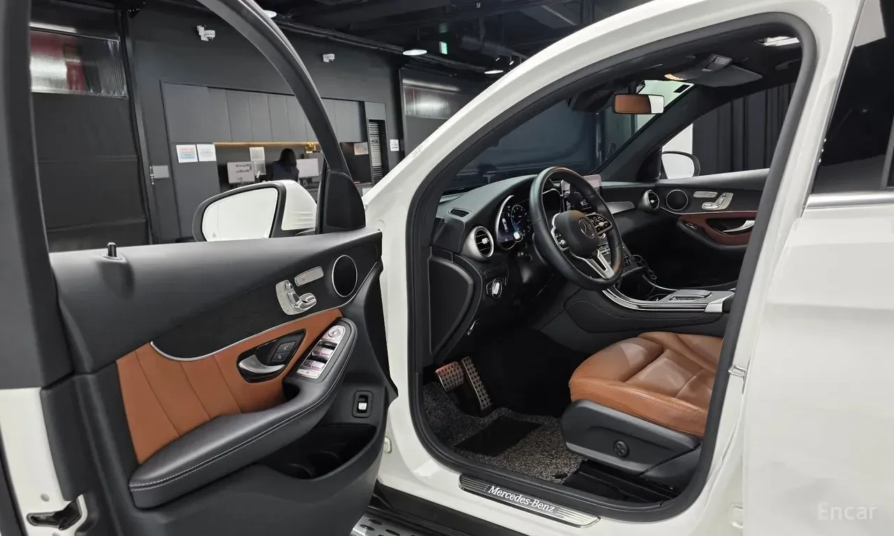 Mercedes-Benz GLC 300 AMG* LINE* BURMESTER* �����* LANE* ASSIST* ������� | Mobile.bg � ����������� 5