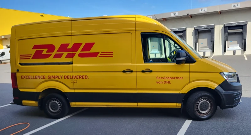 VW Crafter DHL, снимка 7 - Бусове и автобуси - 52372861